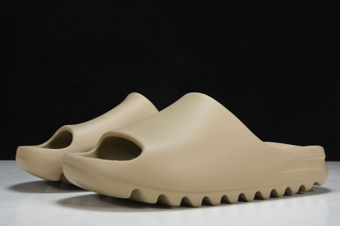 YEEZY SLIDE  GZ5554