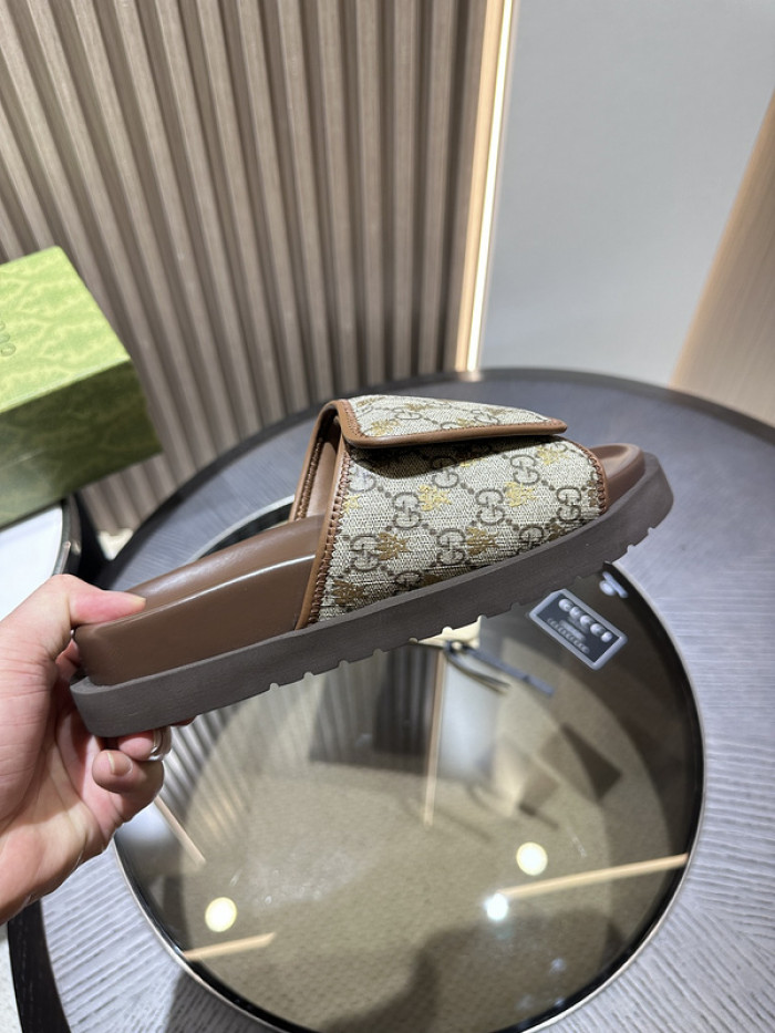GUCC SLIPPERS