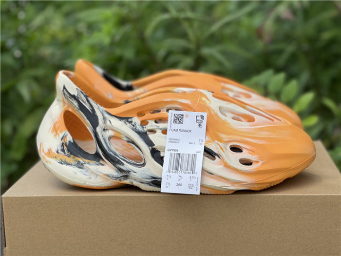 Adidas Yeezy Foam RNNR MXT Moon