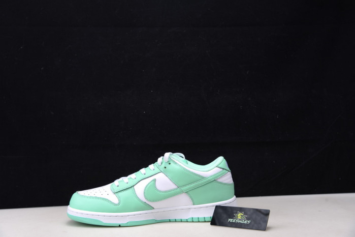 Nike Dunk Low Green Glow (W)  DD1503-105